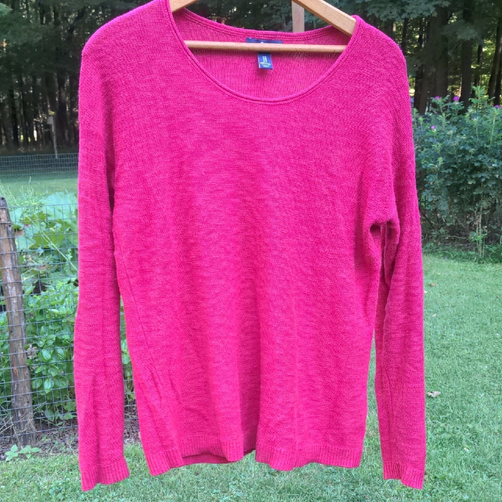 GAP Fuchsia Knit Sweater